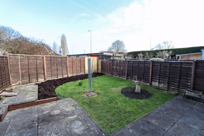Property photo 3 of 9 Garden