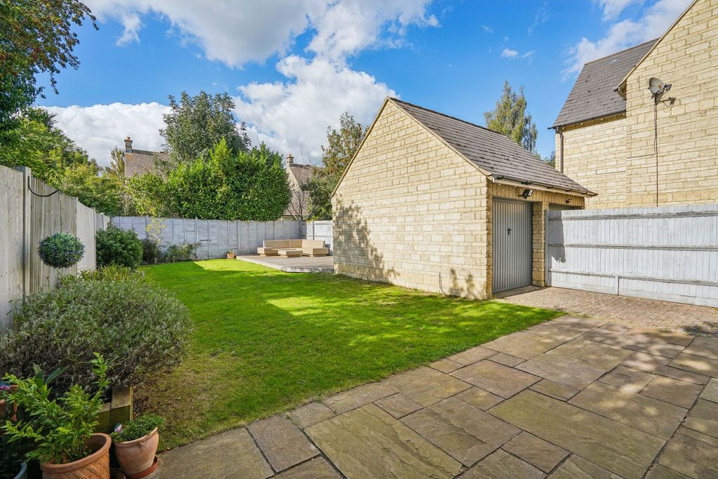 Property photo 3 of 14 Rear Garden