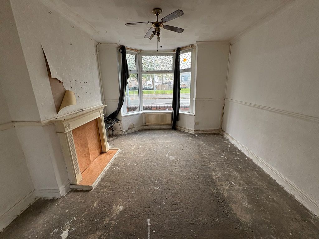 Property photo 3 of 12