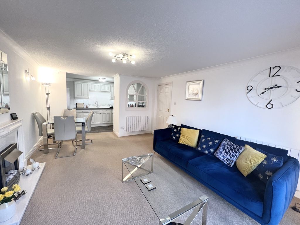 Property photo 3 of 16