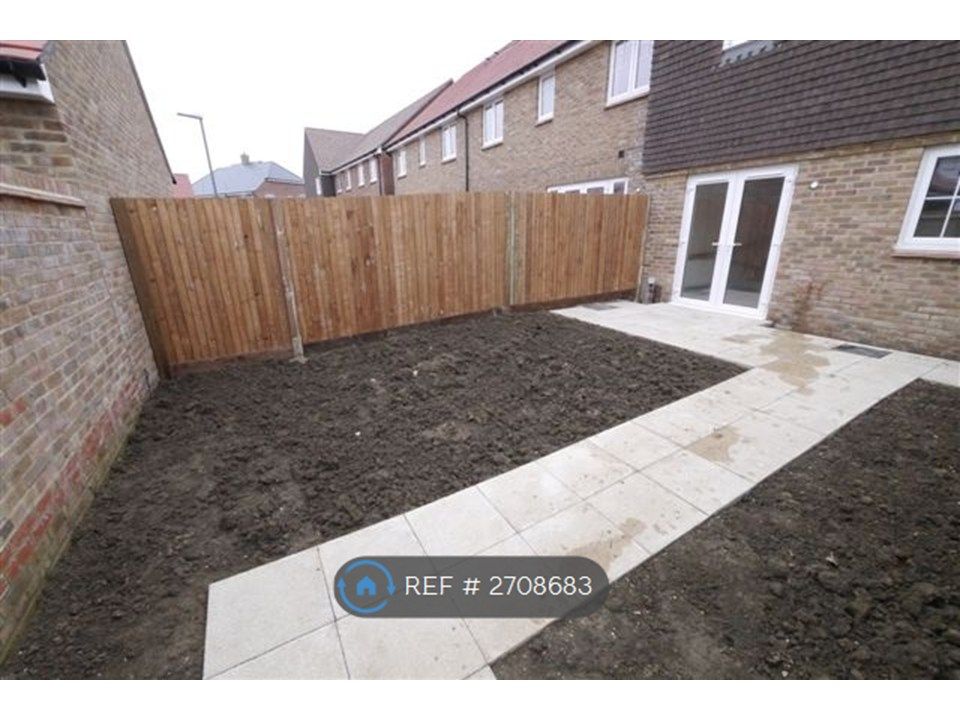 Property photo 3 of 18 Garden