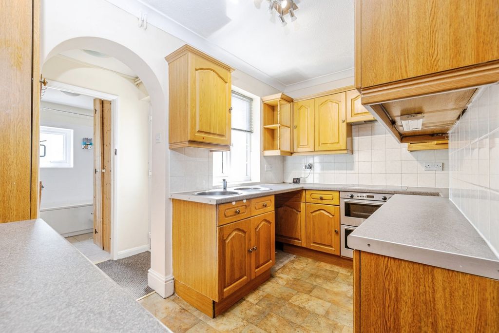 Property photo 3 of 12 Pbox-Img.Jpg