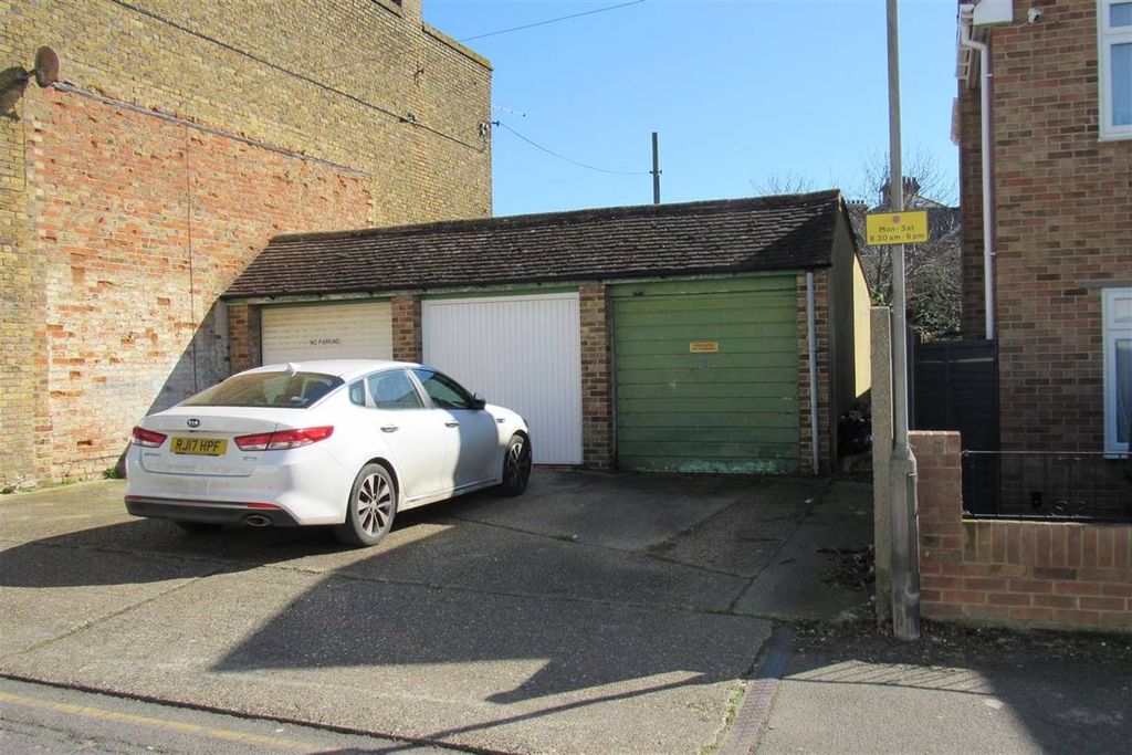 Property photo 2 of 2