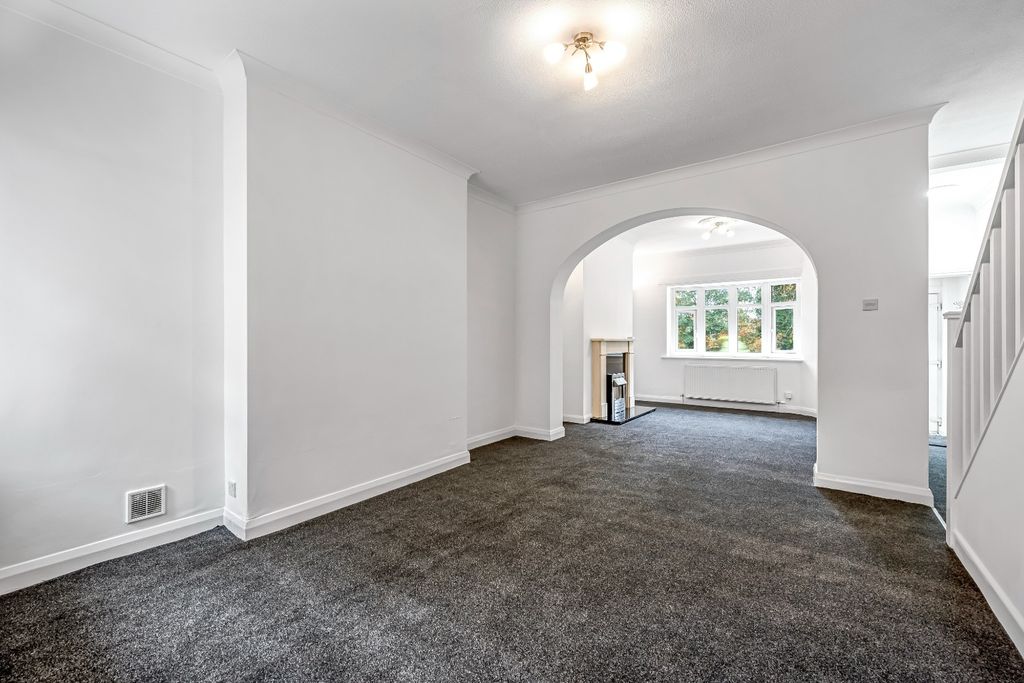 Property photo 2 of 12 4410712