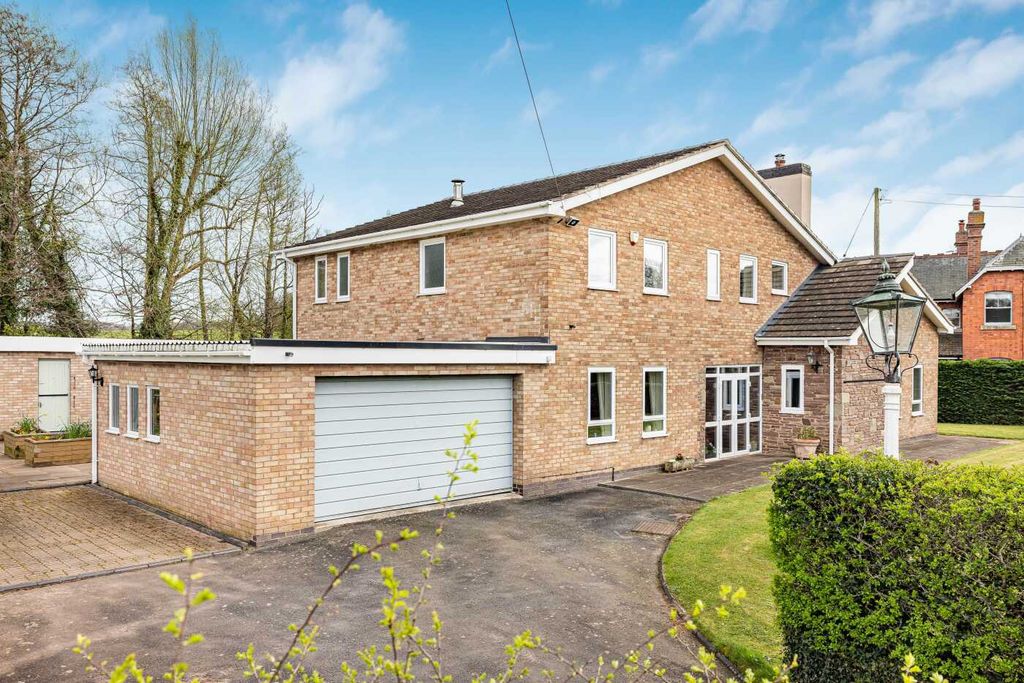 Property photo 2 of 38 33_74266.Jpg