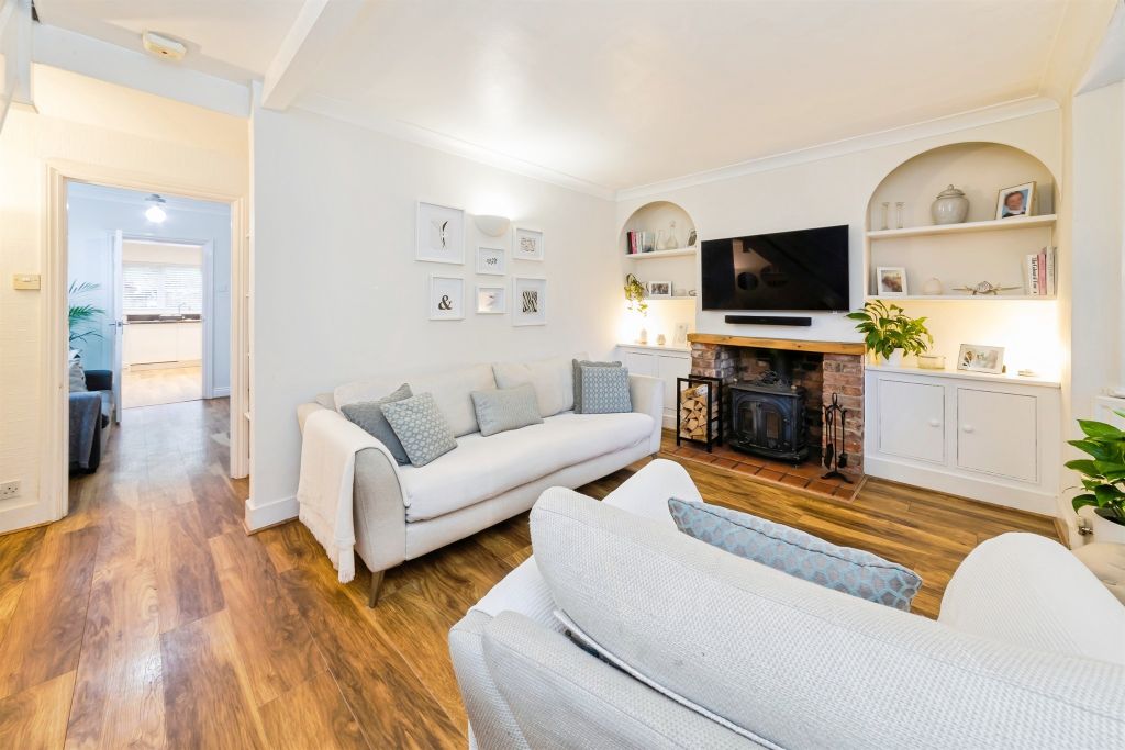 Property photo 2 of 20