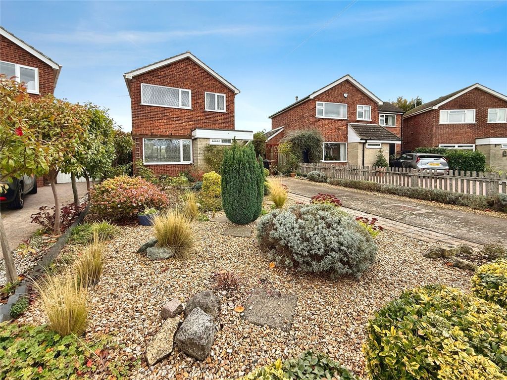 Property photo 1 of 21 Gardens