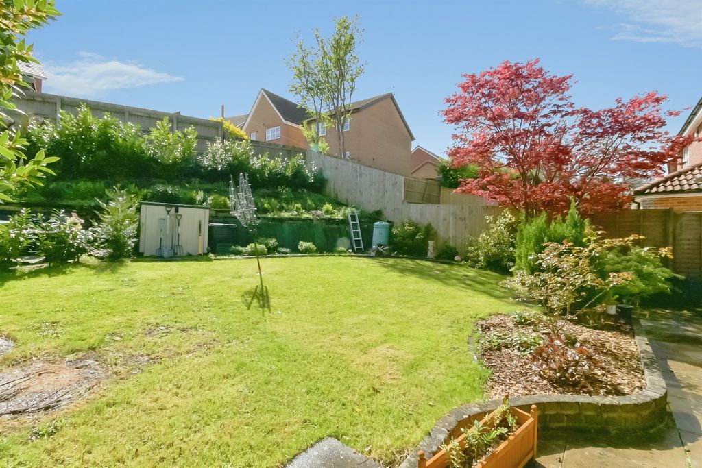 Property photo 3 of 16