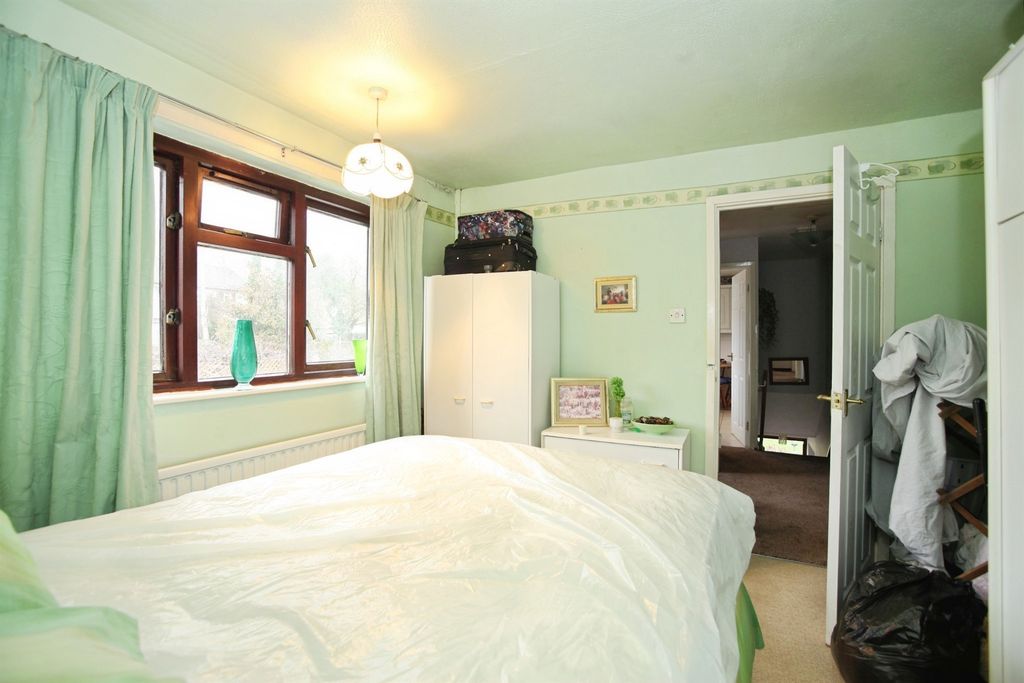 Additional image 10 of 2 bed flat for saleThe Crescent, Machen, Caerphilly CF83