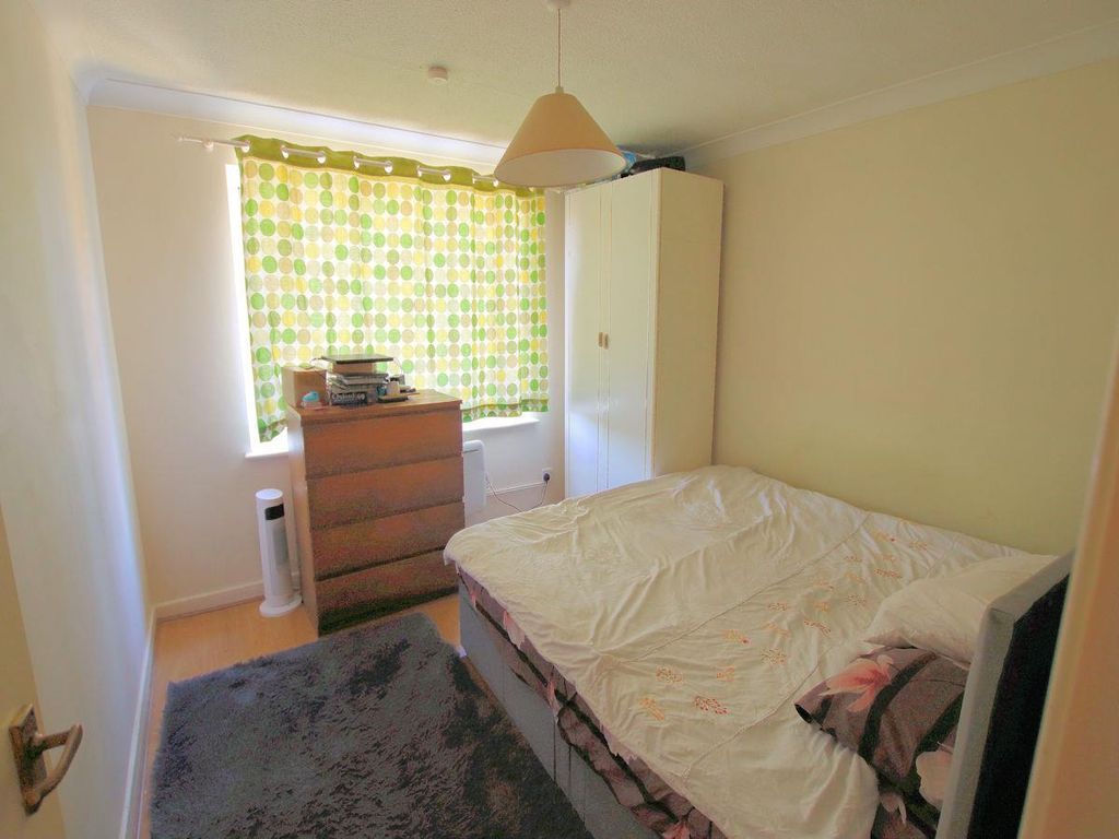 Property photo 3 of 6 Bedroom 1.Jpg