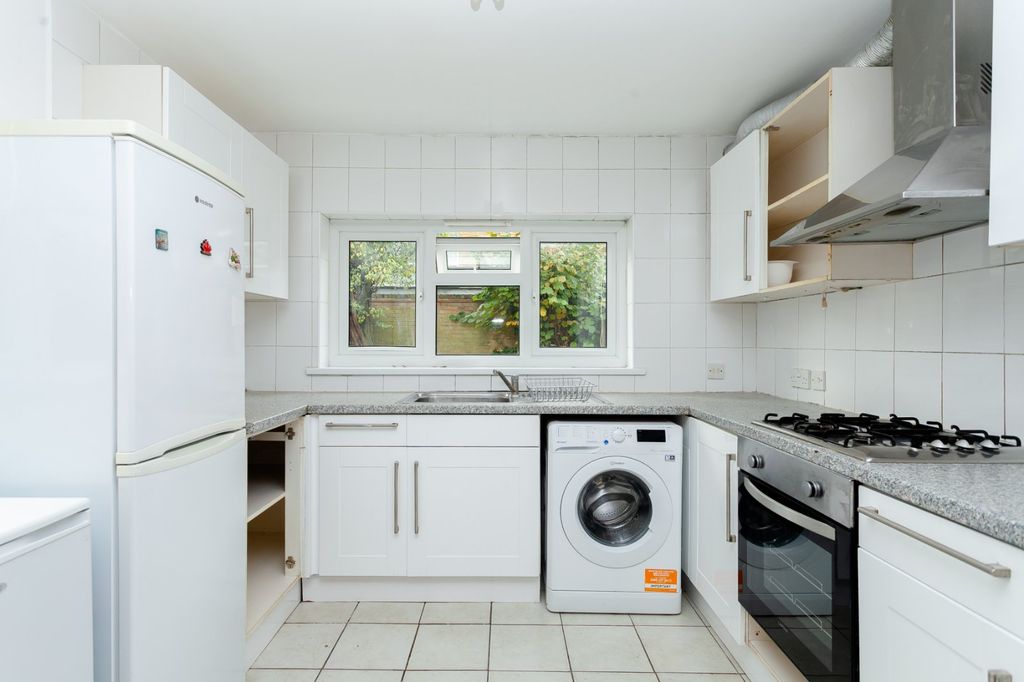 Property photo 2 of 22 Kitchen