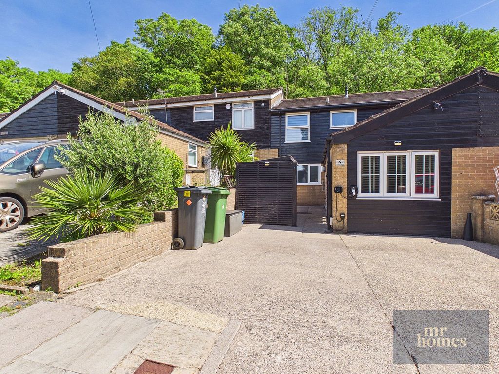 Property photo 1 of 35