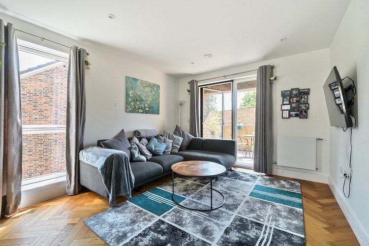 Property photo 2 of 17