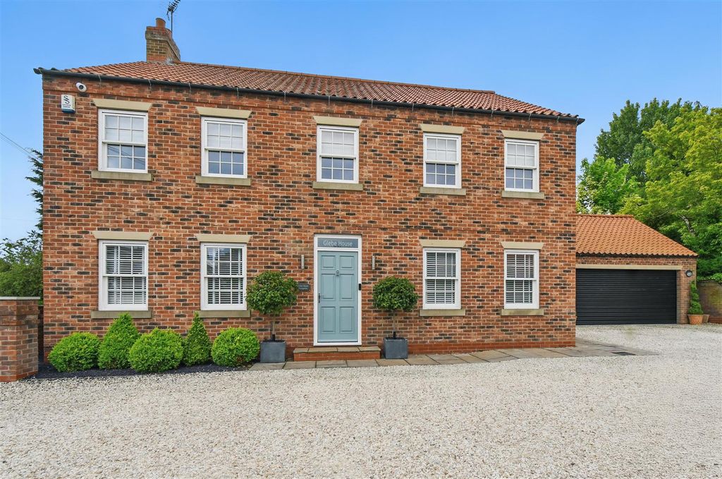 Property photo 1 of 35 Photo_032.Jpg