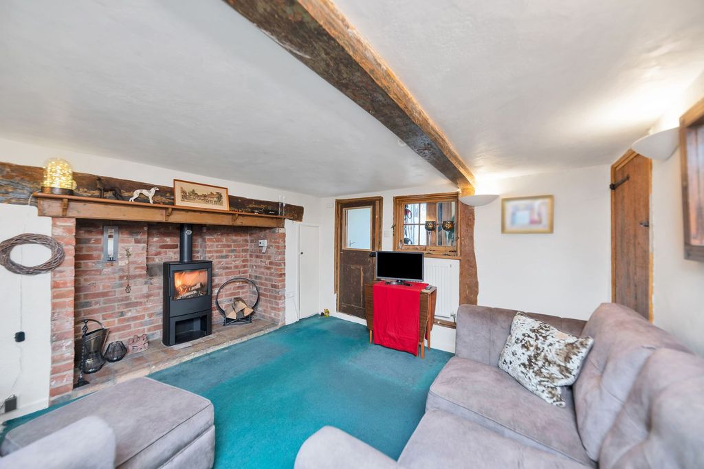 Property photo 2 of 19