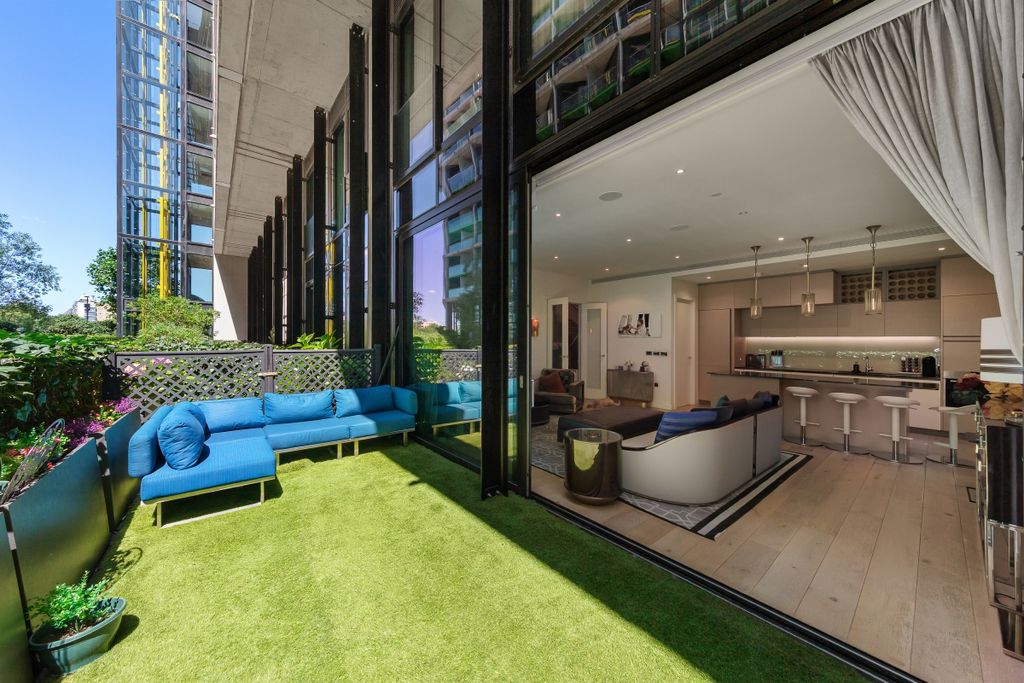 Property photo 2 of 16 094A5846