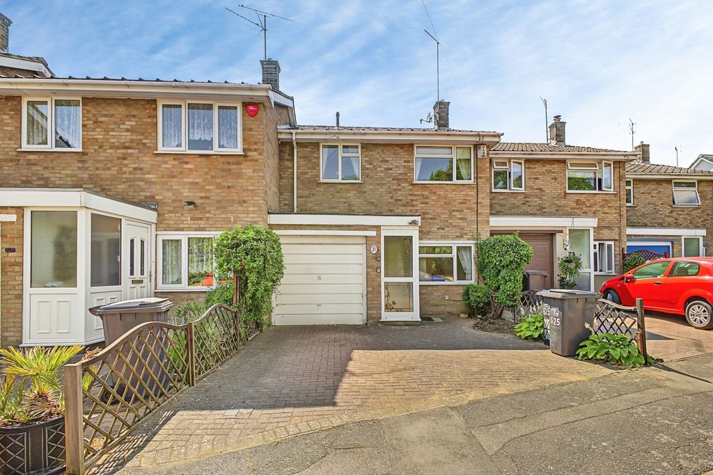 Property photo 1 of 16 Pbox-Img.Jpg