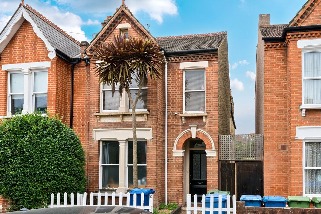 Property photo 1 of 15 External