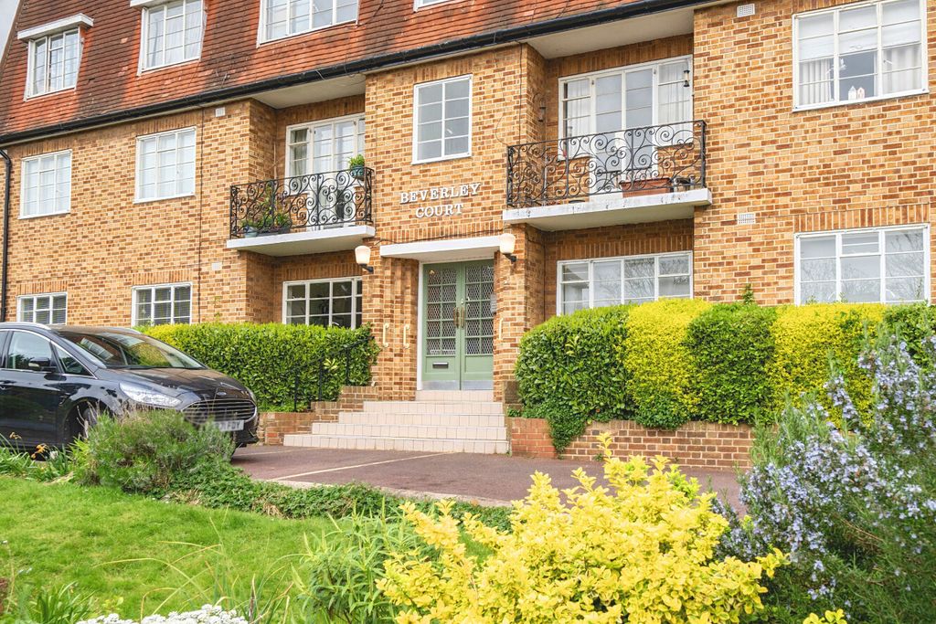 Property photo 1 of 17 1432897-2-69De651...