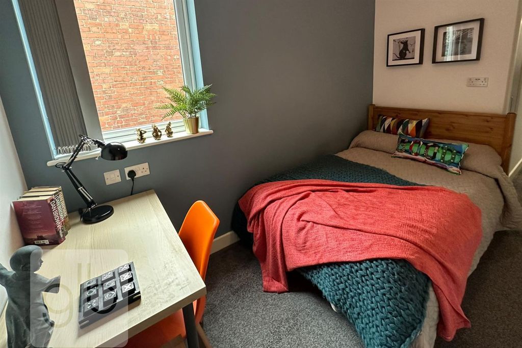 Property photo 1 of 9 1.Png