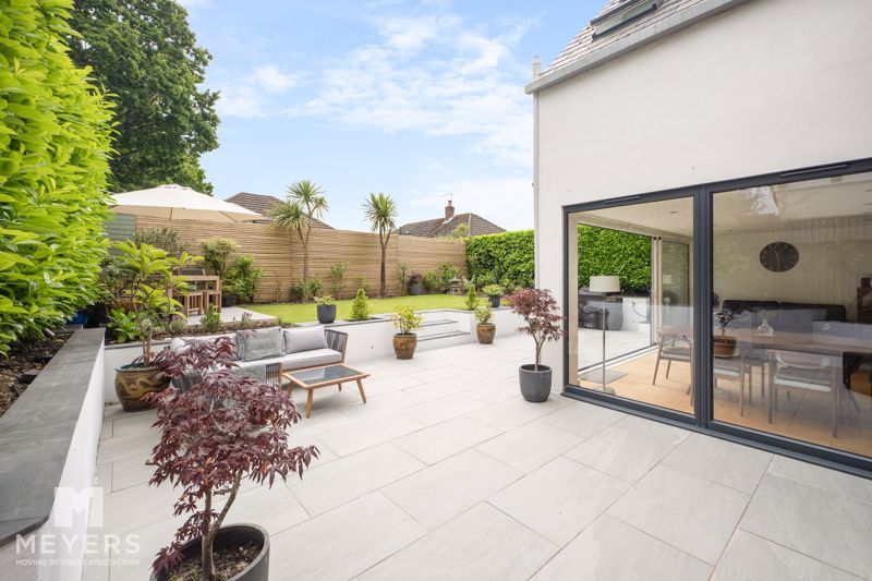 Property photo 3 of 24 Landscaped 2024