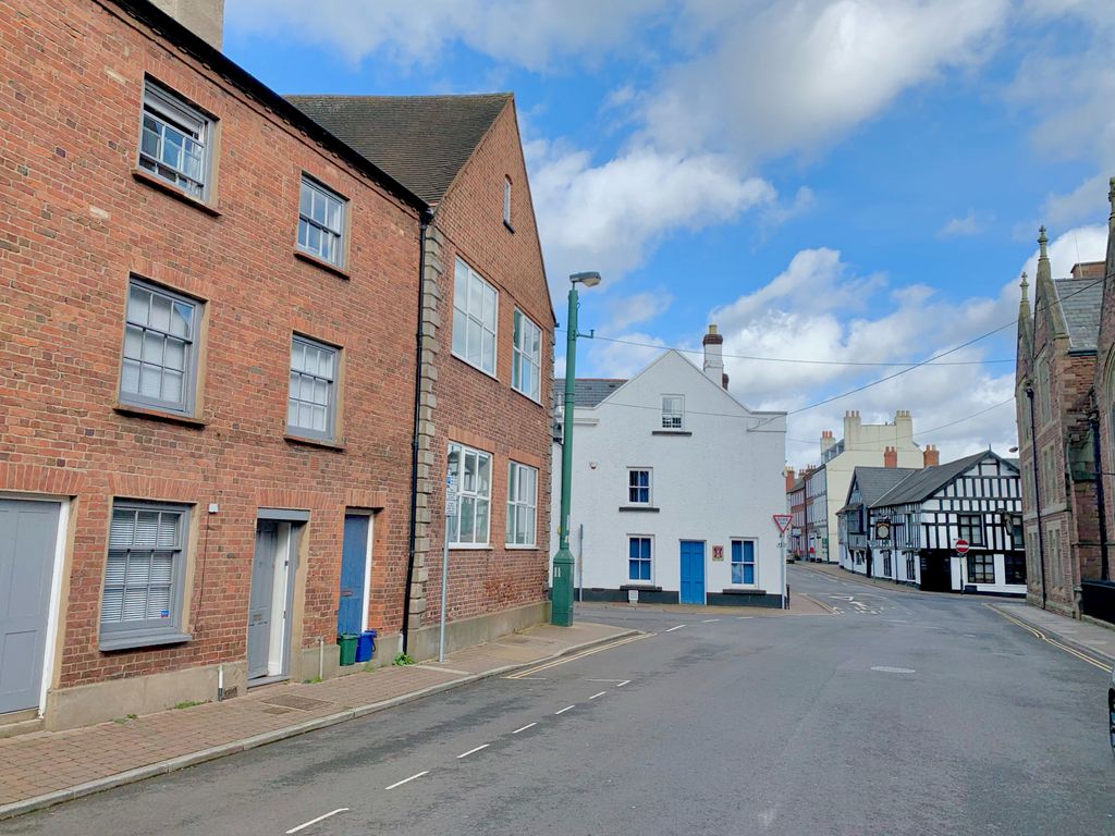 Property photo 1 of 18 Outstanding, Character, Grade II, Spacious 4 Bed Home