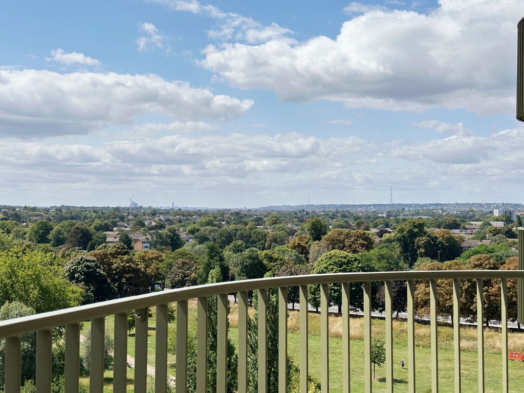 Property photo 3 of 6