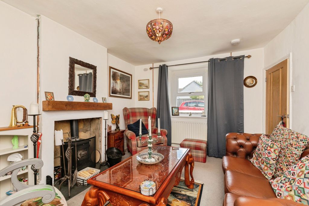 Property photo 1 of 20 Sitting Room