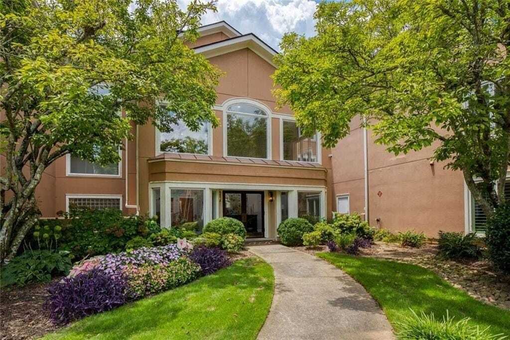 Property photo 1 of 28