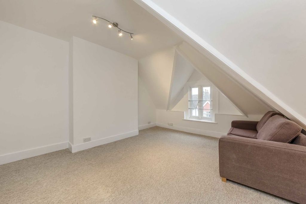 Property photo 2 of 5