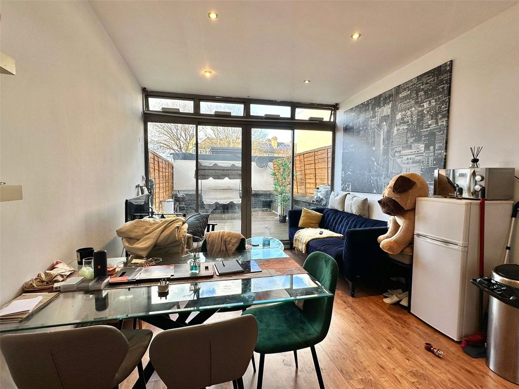 Property photo 3 of 12 Picture No. 19