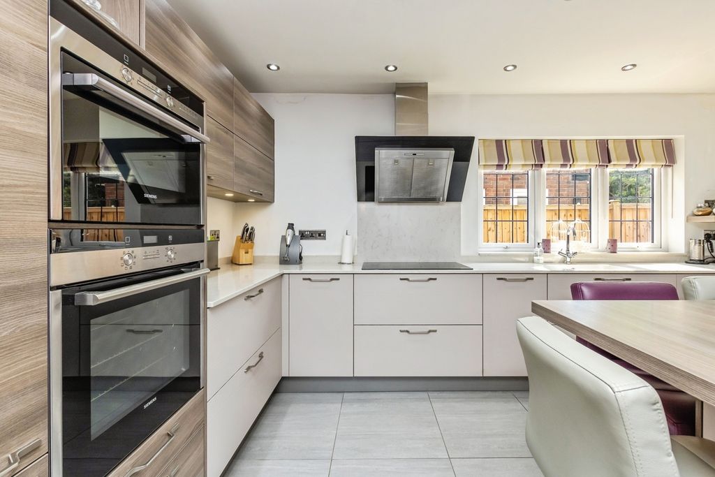 Property photo 3 of 44 Photo