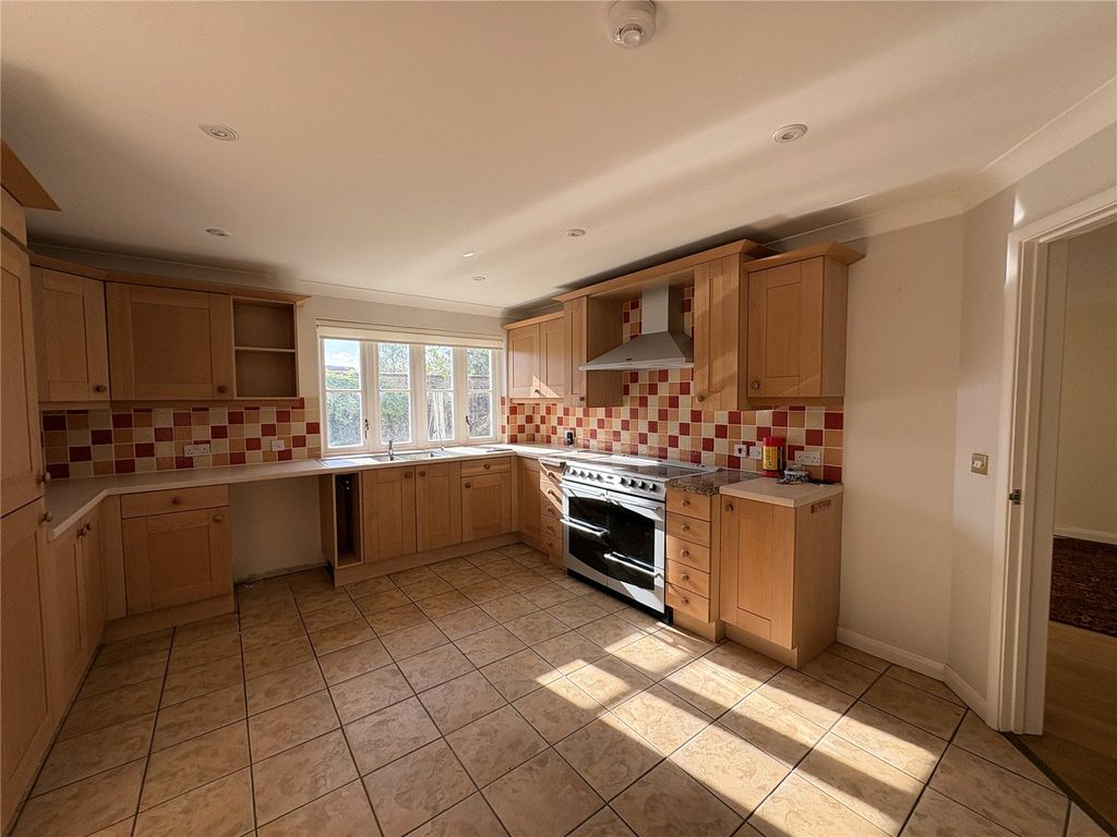 Property photo 2 of 20 Picture No. 04