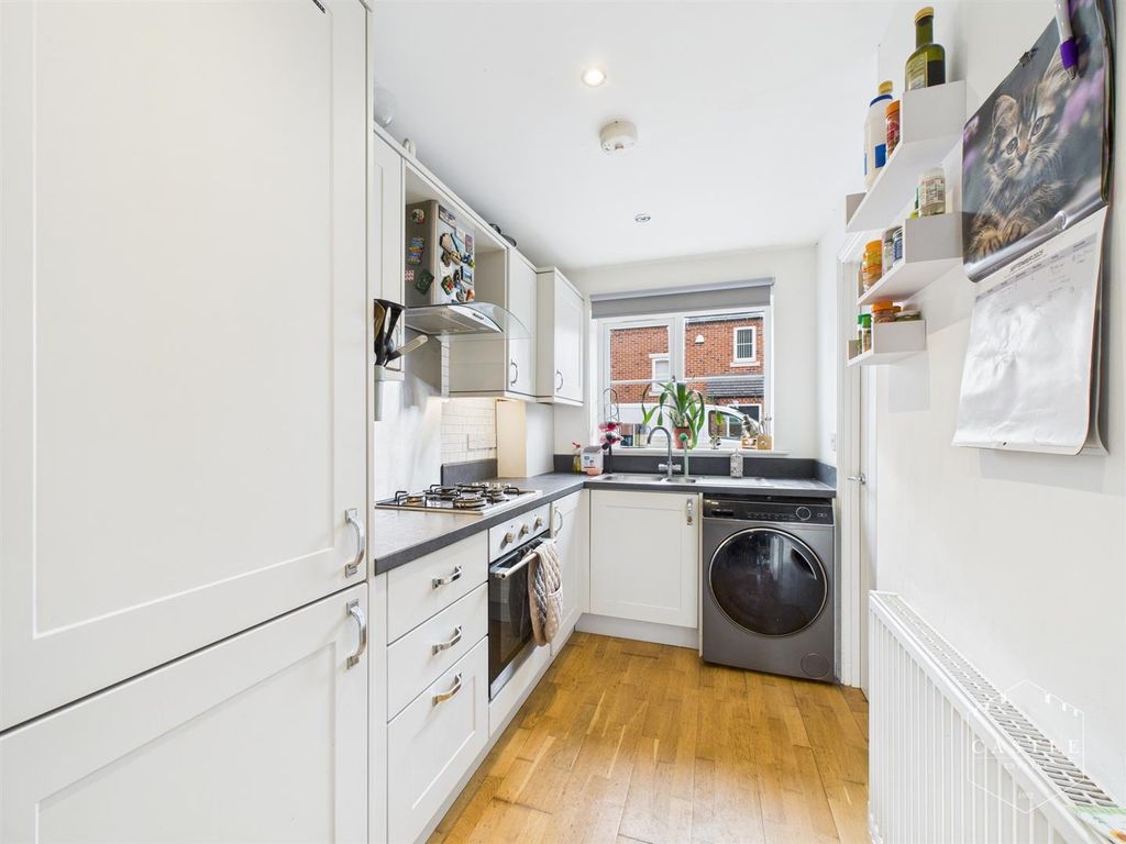 Property photo 2 of 14 Cam02833G0-Pr0600-Still003.Jpg