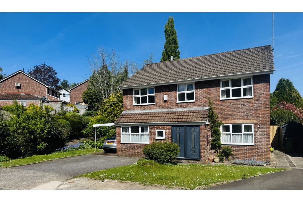 Property photo 1 of 16