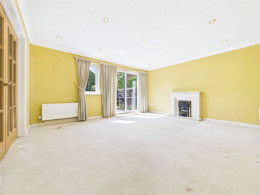 Property photo 2 of 12 Picture No. 34