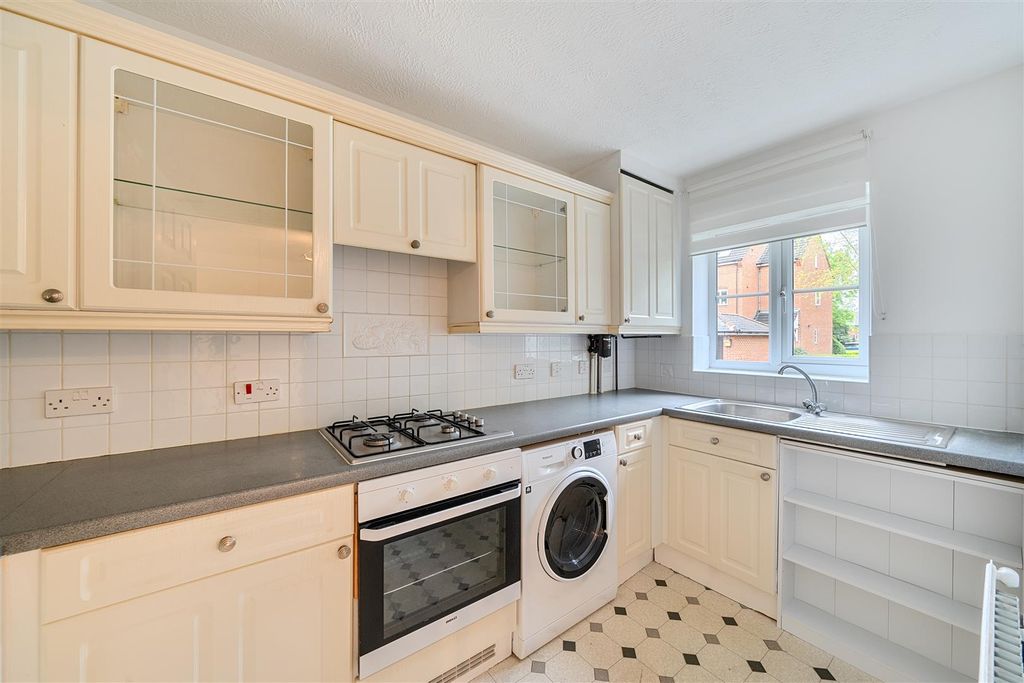 Property photo 2 of 8 Mallard Court - Kitchen.Jpg