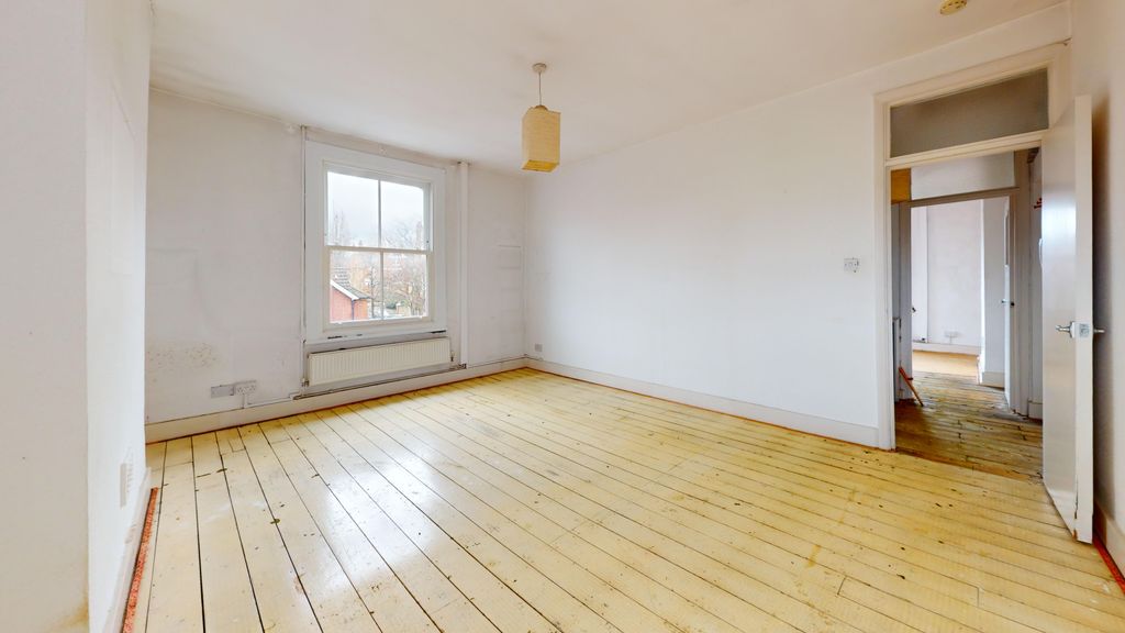 Property photo 3 of 13 17F St Helens Gardens, North Kensington, London, W10 6Lw