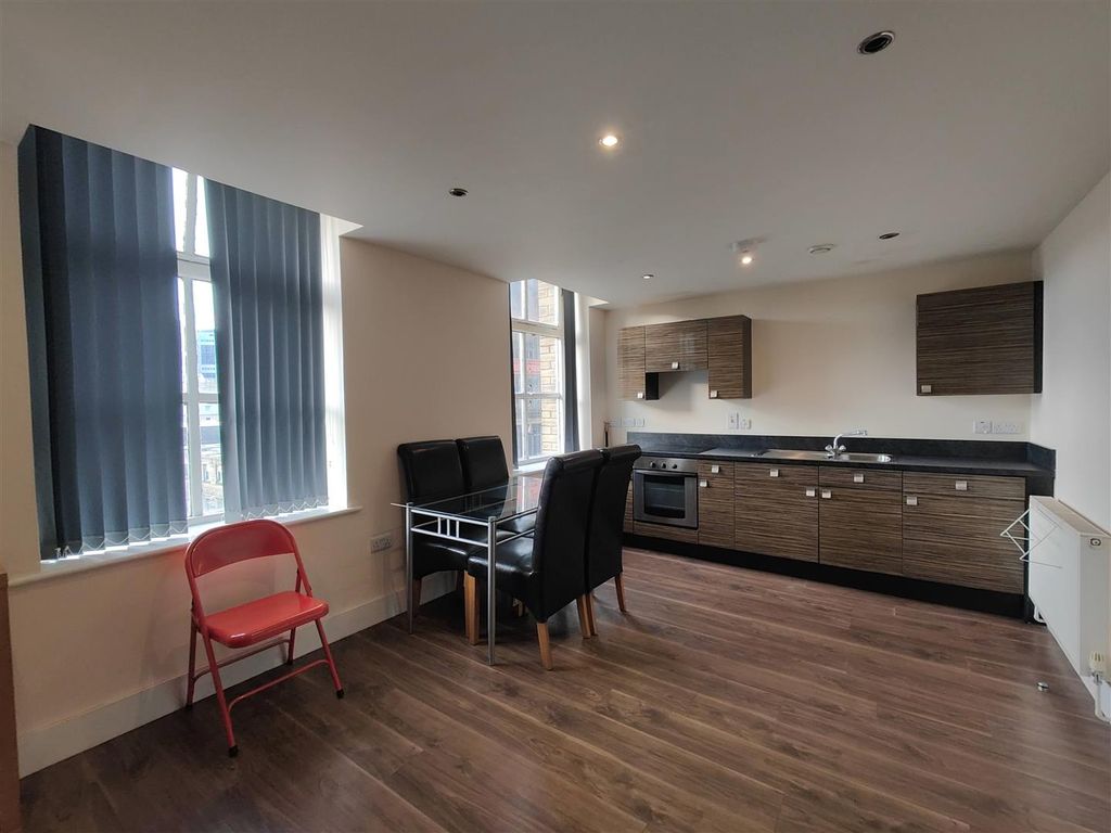 Property photo 3 of 9 Angle Two