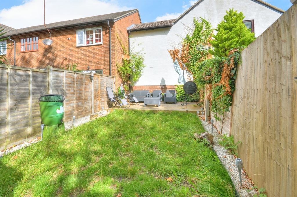 Property photo 2 of 14