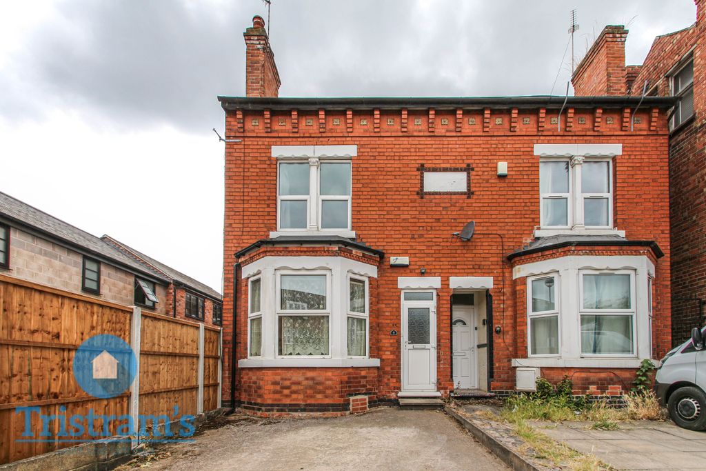 Property photo 1 of 17 Img_5460