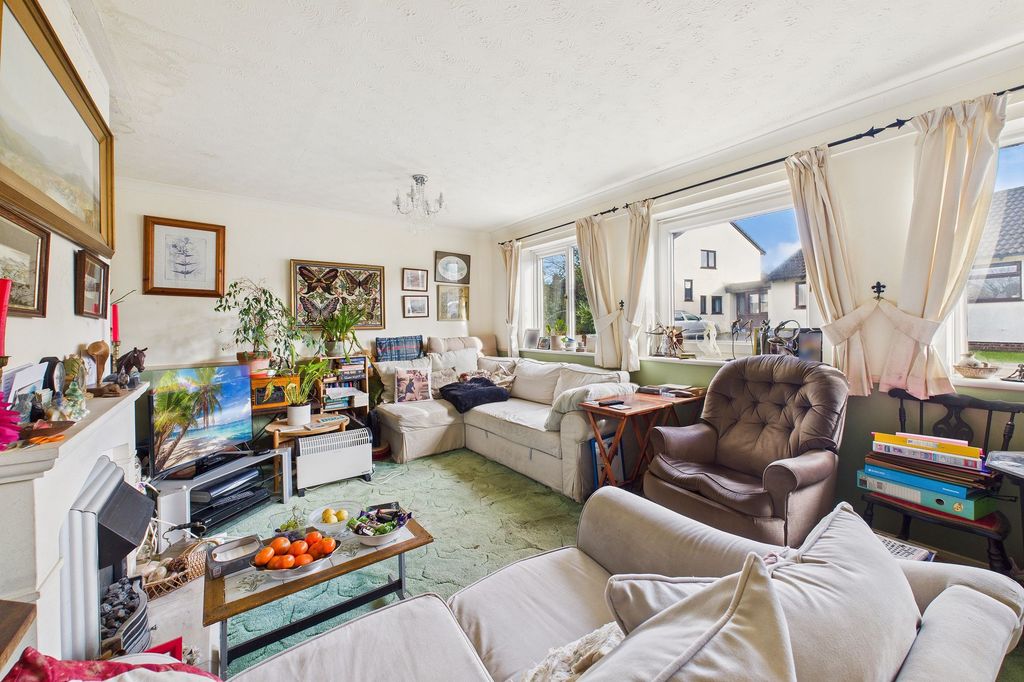 Property photo 3 of 16