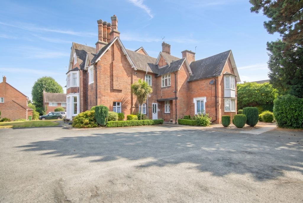 Property photo 2 of 12 Afa0A533-Mw-7069