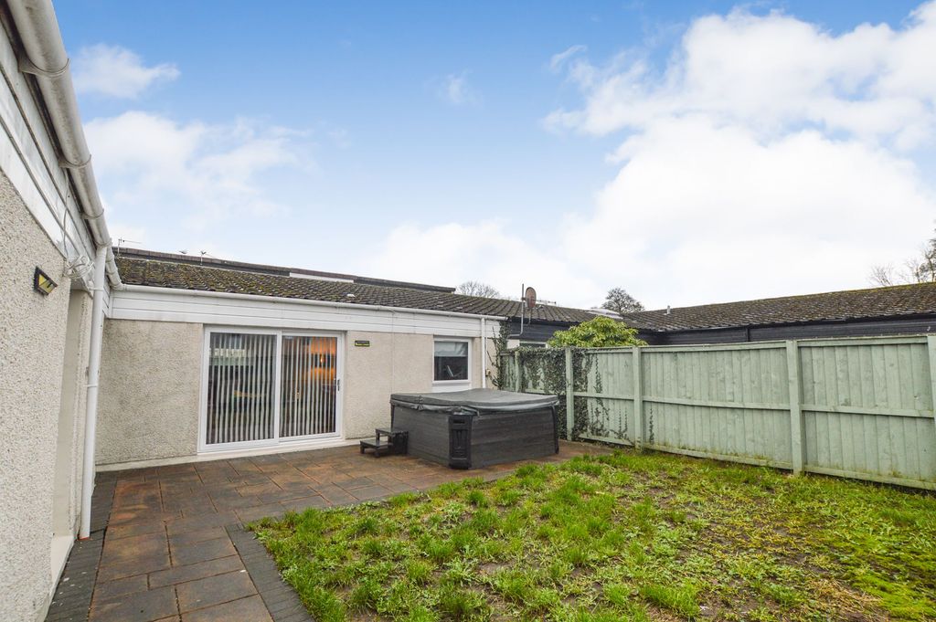 Property photo 2 of 12