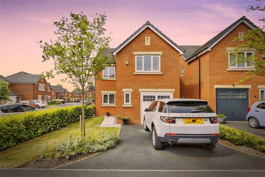 Property photo 1 of 18 Photography