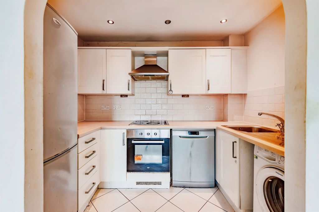 Property photo 3 of 11