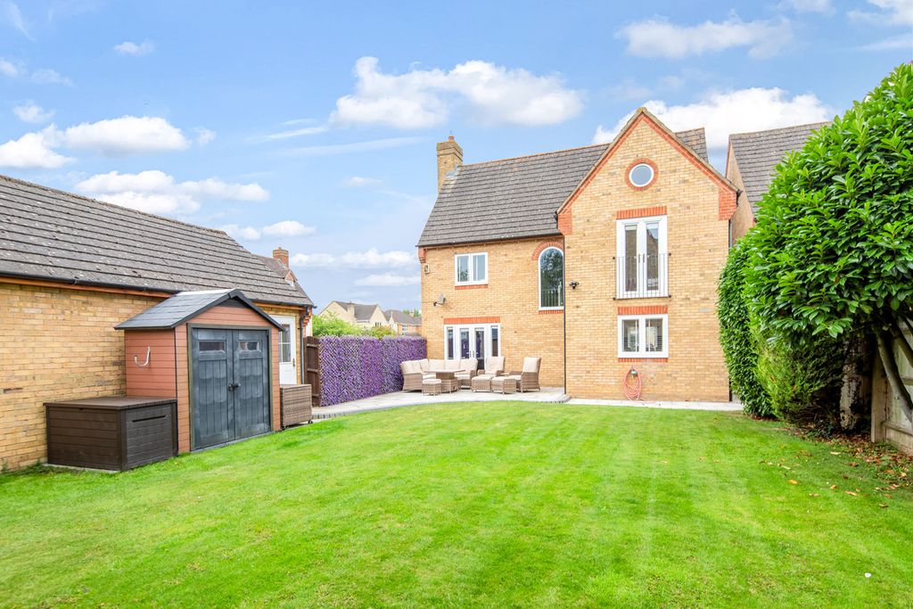 Additional image 26 of 4 bed detached house for saleReedmace Road, Bicester OX26