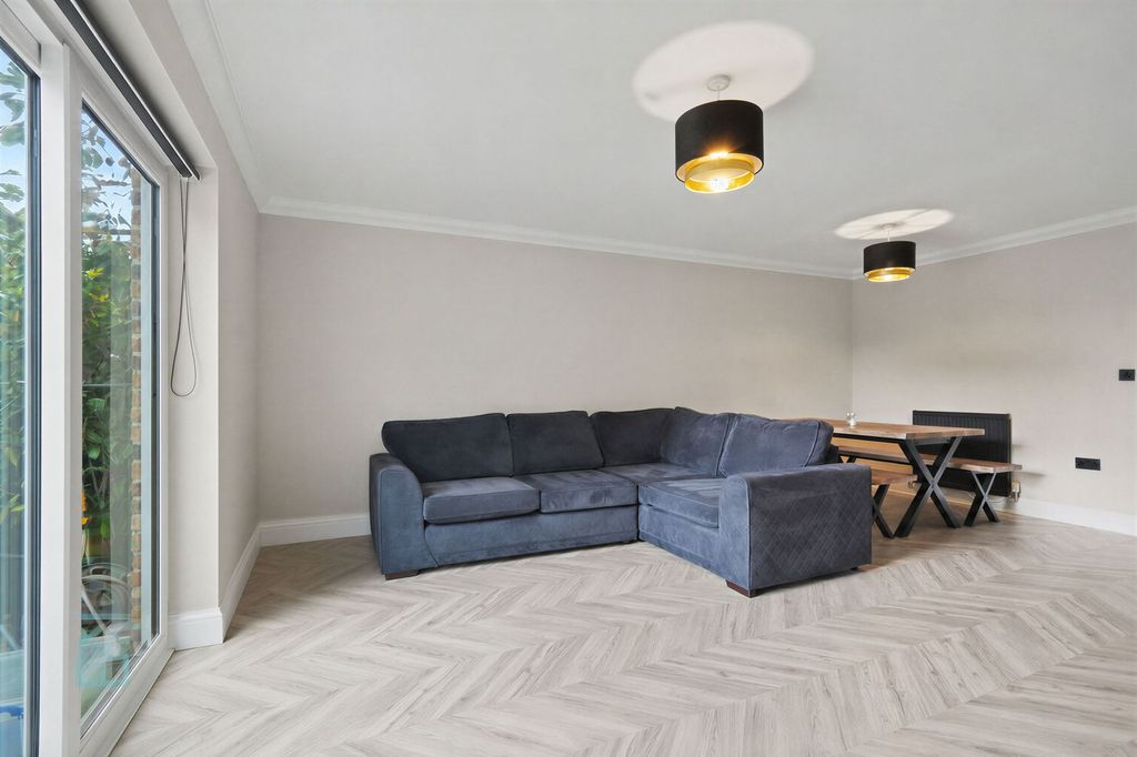 Property photo 3 of 18 Living Area