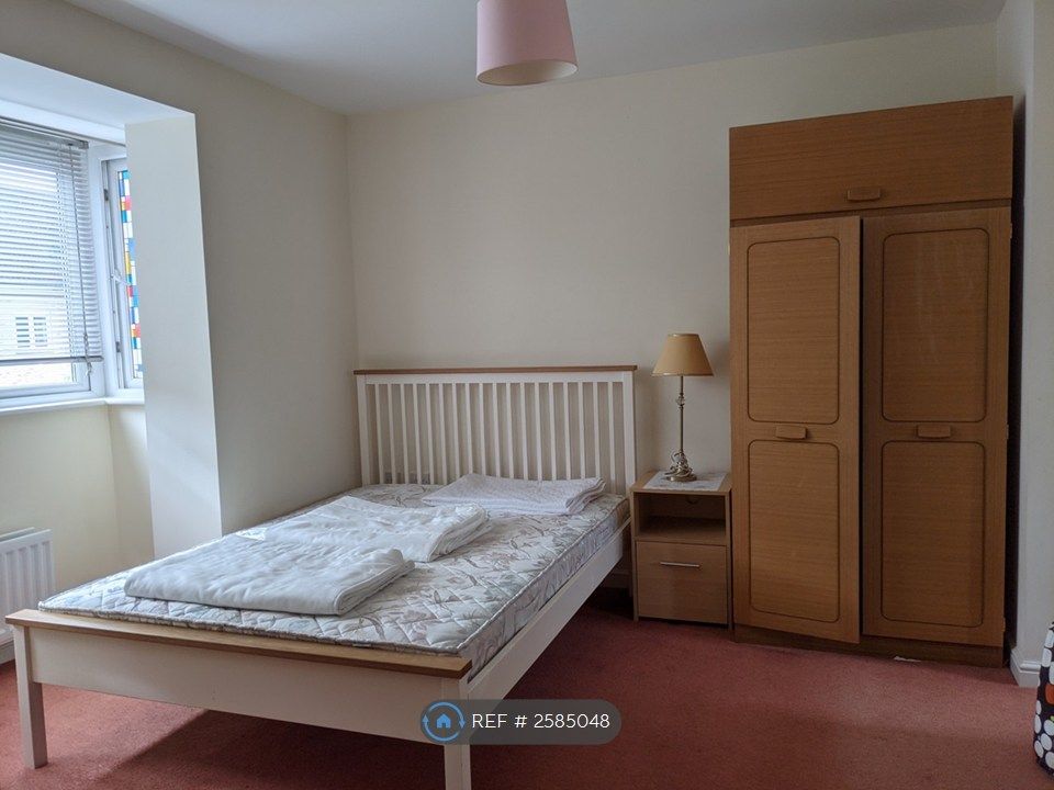 Property photo 2 of 7 Master Bedroom With En Suite