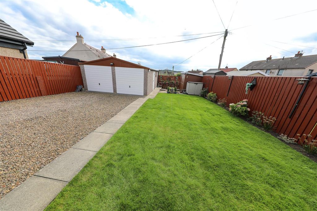 Property photo 2 of 19 B